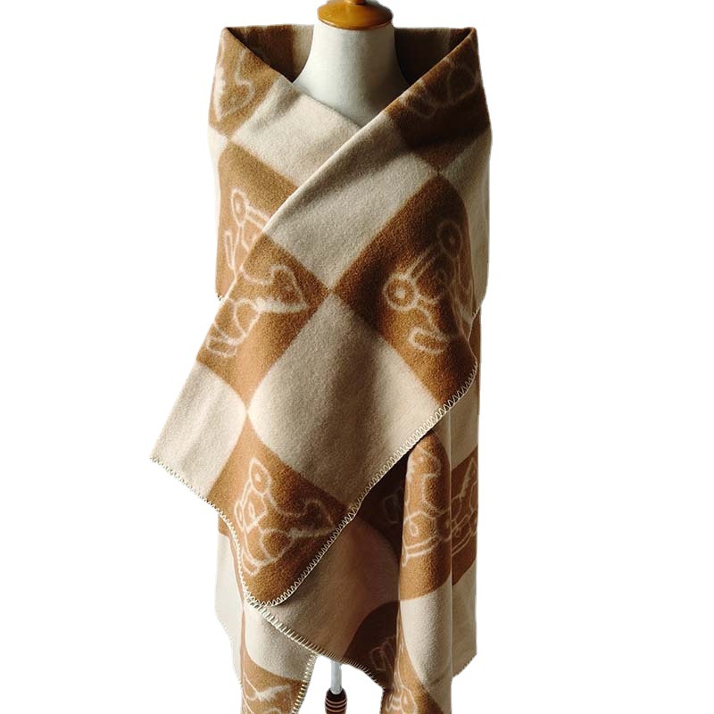 Hongyang Premium Wool: Multi-functional Blanket, Home Decor Throw, Car Cover Blanket, Fashion Coat​